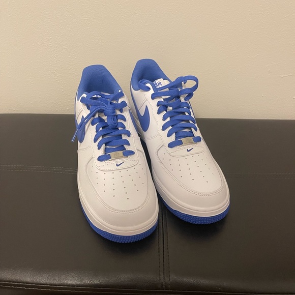 Men’s Nike Air Force Ones - Picture 4 of 4